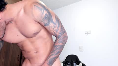 Snapshot of alessandro_vanni chatting on 12.16.24 Alessandro Vanni online show from 12.16.24