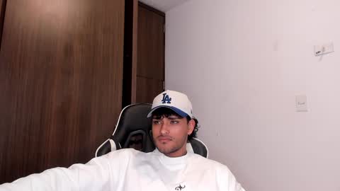Snapshot of alessandro_vanni chatting on 01.24.25 Alessandro Vanni online show from 01.24.25