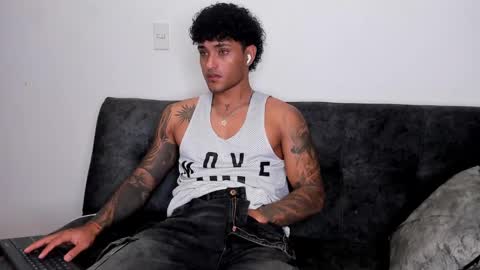 Snapshot of alessandro_vanni chatting on 02.20.25 Alessandro Vanni online show from 02.20.25