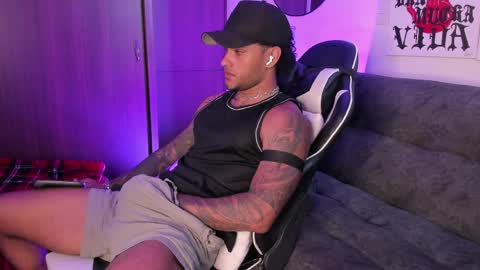 Alessandro Vanni online show from 04.11.26