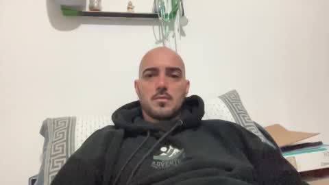 Snapshot of alessandromori91 chatting on 12.18.25 alessandromori91 online show from 12.18.25