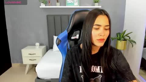 A L E S S I A online show from 02.18.25