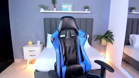 A L E S S I A online show from 02.19.25