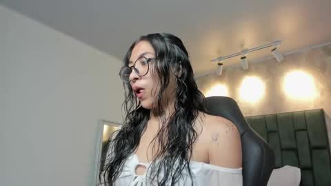 Alessia  online show from 04.16.26