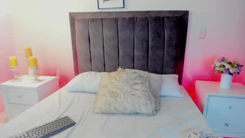 alessiaowen_ online show from 04.12.26