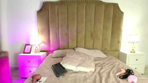 Alessia online show from 04.22.26
