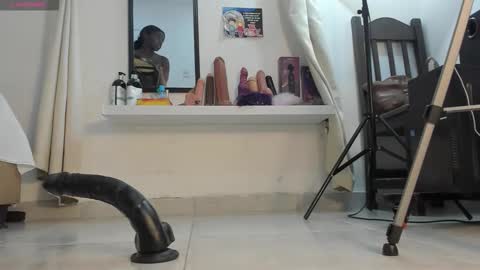 Snapshot of alessiiaa_ chatting on 09.30.25 alessiiaa online show from 09.30.25