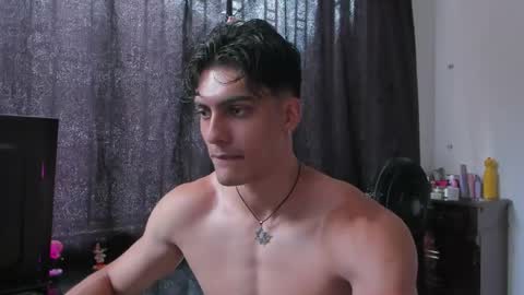 alessio Vale online show from 04.17.26