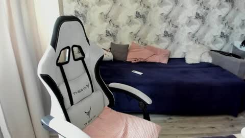 Aletta Oushen online show from 06.30.26