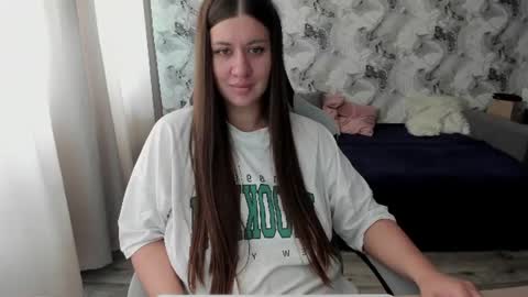 Aletta Oushen online show from 07.04.26