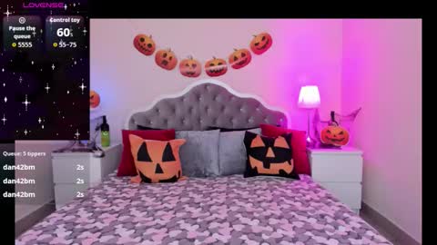 alettablacck online show from 10.25.25