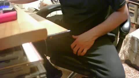 Snapshot of alex81pv1981 chatting on 02.21.25 alex81pv1981 online show from 02.21.25