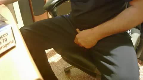 Snapshot of alex81pv1981 chatting on 09.28.25 alex81pv1981 online show from 09.28.25