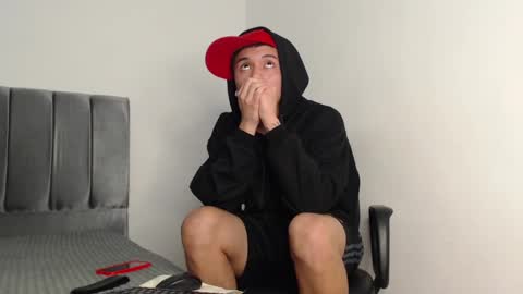 Owen online show from 12.03.24