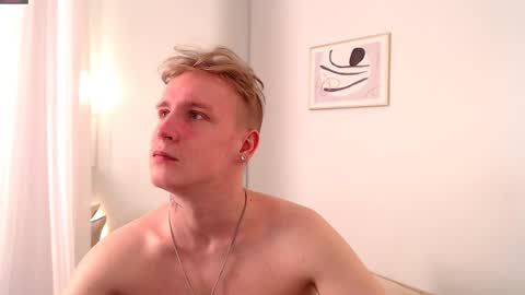 Snapshot of alex__sweet chatting on 05.16.26 your Alex online show from 05.16.26