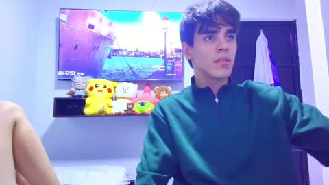 Snapshot of alex_and_fabian chatting on 02.02.26 sneider online show from 02.02.26