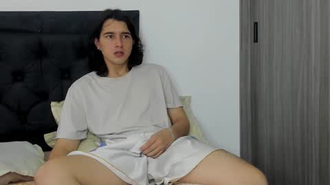Snapshot of alex_connorr chatting on 01.26.25 alex_connorr online show from 01.26.25