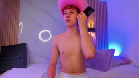 alex_deus online show from 04.04.26