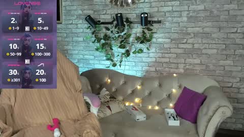 Snapshot of alex_howell chatting on 01.13.25 alex_howell online show from 01.13.25