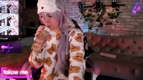 Snapshot of alex_howell chatting on 01.29.25 alex_howell online show from 01.29.25