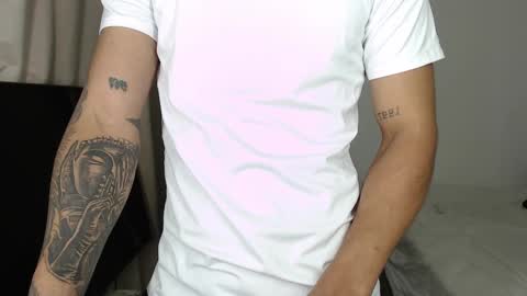 alex_mojica online show from 09.18.25