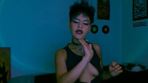 Snapshot of alex_one888 chatting on 10.17.25 Alex online show from 10.17.25
