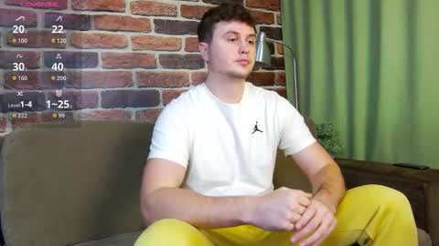 Snapshot of alex_onelove chatting on 10.29.25 Alex online show from 10.29.25