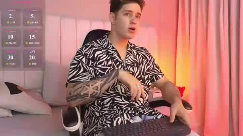 Snapshot of alex_pierce_ chatting on 02.20.26 Alex online show from 02.20.26