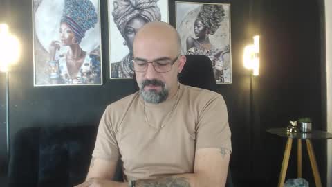 Snapshot of alex_saints_ce chatting on 09.24.25 Alex Saints online show from 09.24.25