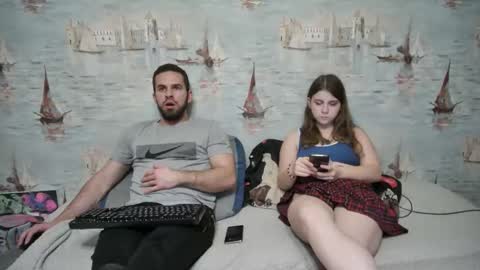 Alex and Sarah online show from 10.12.25