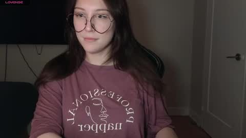 dont be afraid to click social media link its  working  just click on that  online show from 12.17.24