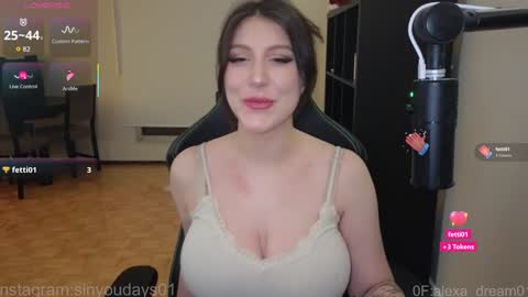 dont be afraid to click social media link its  working  just click on that  online show from 01.18.26