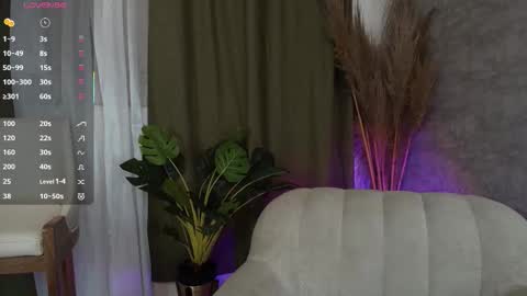 alexa_foxx27 online show from 11.28.25