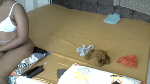 Snapshot of alexa_foxxie chatting on 09.14.25 Alexa online show from 09.14.25
