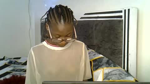 Snapshot of alexa_foxxie chatting on 10.16.25 Alexa online show from 10.16.25