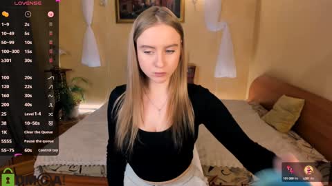 Snapshot of alexa_glory chatting on 12.03.24 Alexa online show from 12.03.24