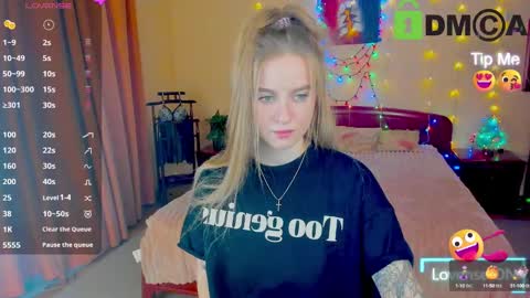 Snapshot of alexa_glory chatting on 12.22.24 Alexa online show from 12.22.24