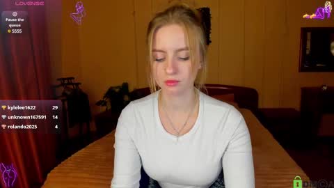 Snapshot of alexa_glory chatting on 02.25.25 Alexa online show from 02.25.25
