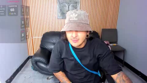 Snapshot of alexa_liam2 chatting on 11.19.25 alexa_liam2 online show from 11.19.25