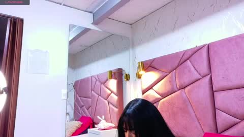 Alexandra online show from 04.13.26