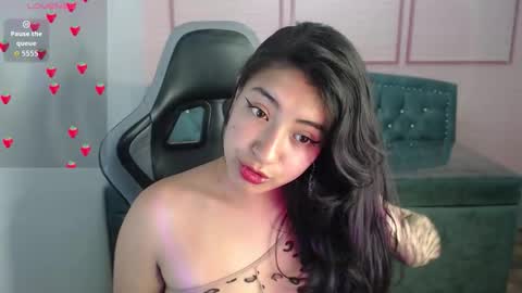 Alexandra online show from 10.13.25
