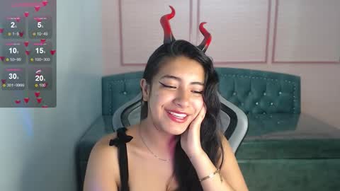 Snapshot of alexa_romero_t chatting on 10.18.25 Alexandra online show from 10.18.25