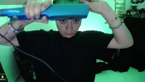 Snapshot of alexa_sweet69x chatting on 12.18.24 Alexa online show from 12.18.24