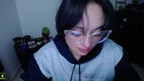 Snapshot of alexa_sweet69x chatting on 01.10.25 Alexa online show from 01.10.25