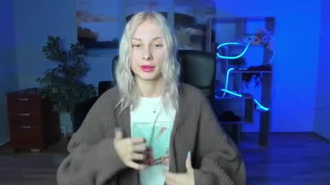 Alexa Woods online show from 09.26.25