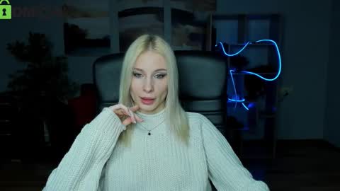 Alexa Woods online show from 10.09.25