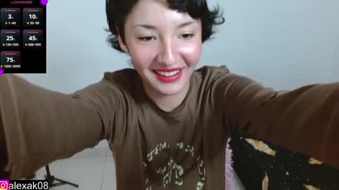 Snapshot of alexaa08 chatting on 12.17.24 Alexandra 3 online show from 12.17.24