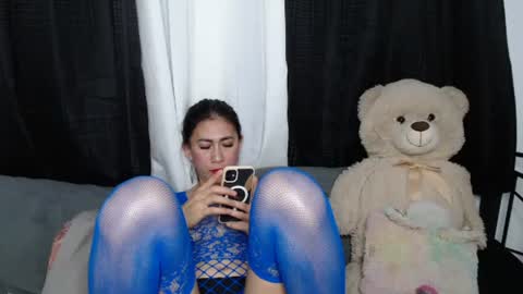 alexablairee online show from 01.18.25