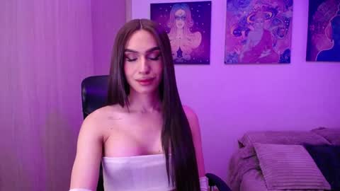 Alexa Bloomx  online show from 04.29.26