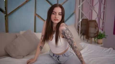 Snapshot of alexafleur chatting on 06.25.26 alexafleur online show from 06.25.26